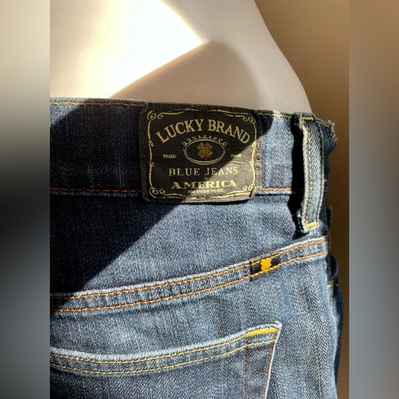 Lucky Brand Distressed Denim Jean Shorts Dark Blue Easy Rider 8/29 - Picture 9 of 11